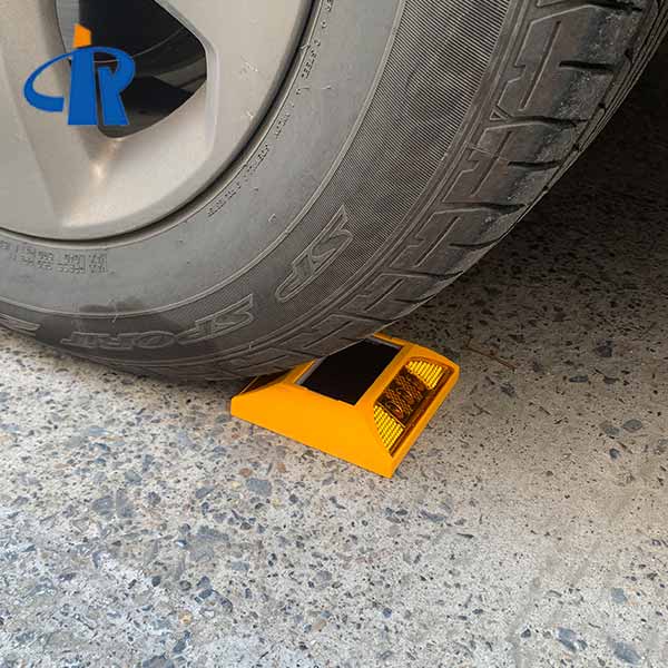 <h3>Solar Motorway Road Stud Embedded For Parking Lot</h3>
